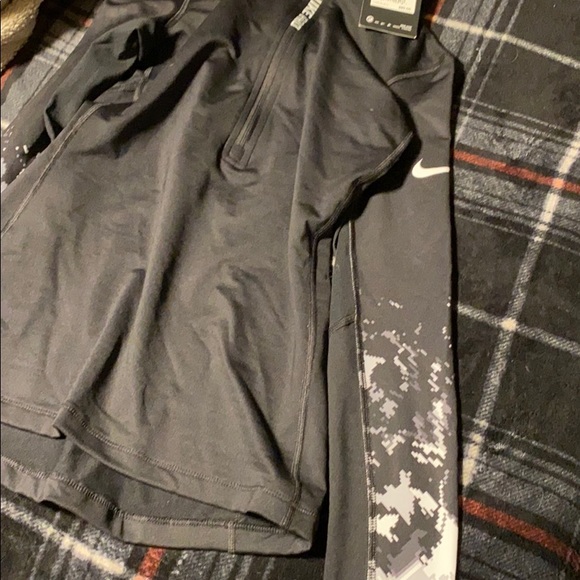 Nike workout sweater - Picture 3 of 3